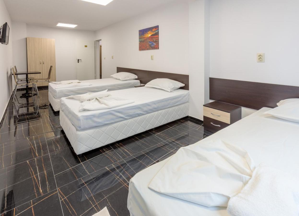 Стаи За Гости Пиротска 39 Burgas Exterior foto
