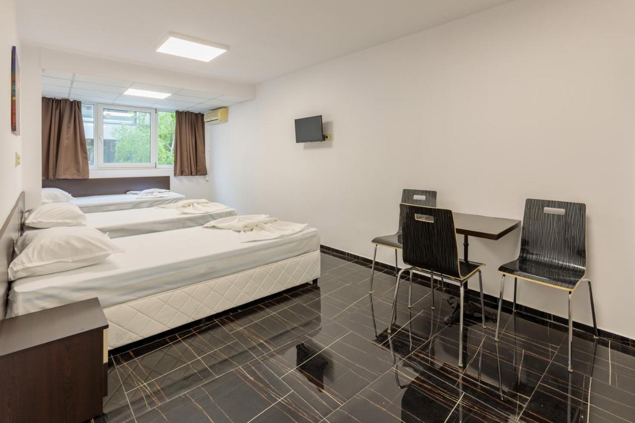 Стаи За Гости Пиротска 39 Burgas Exterior foto